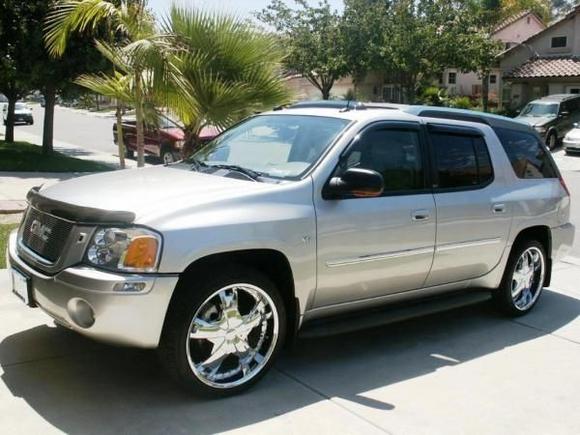 2005 GMC Envoy_01