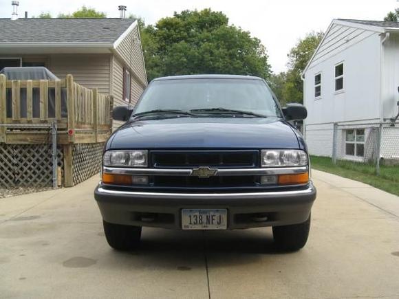 1999 Blazer front