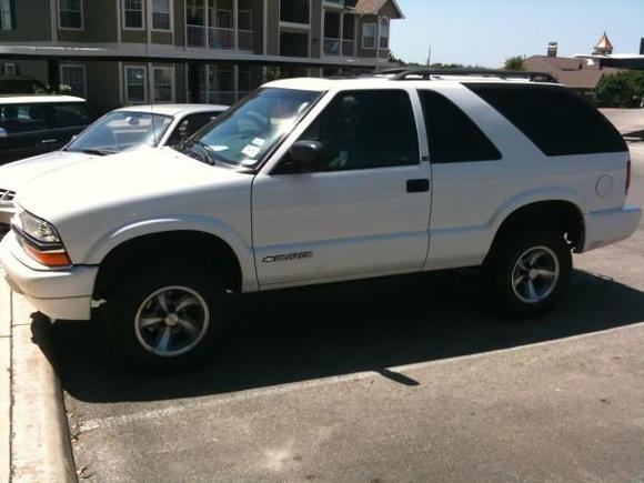 with a 3.5 inch rough country lift
