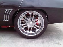 Boze 20x11.5 on nitto Drag Radial 305-35-20