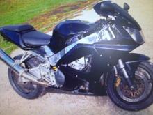 2001 CBR 929