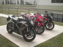 Cant go anywhere with out a bunch of suzuki's crowding around