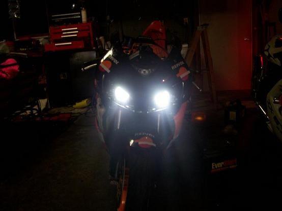 dual HID bi-xenon projectors in my 1000RR
