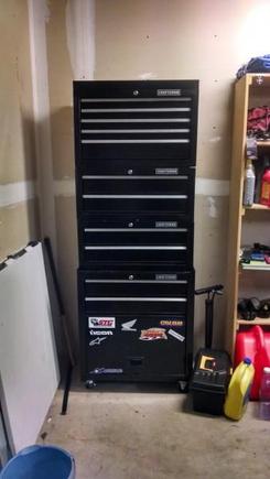 New top chest, without tools we couldn't make our bikes all nice, fast, and pretty.
