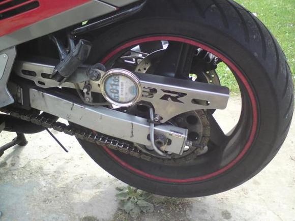 Stainless chainguard,you can just see the Scottoiler pipe going to the rear sprocket,wheels are painted semi gloss black...