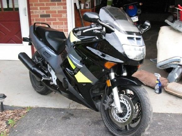 CBR1000F