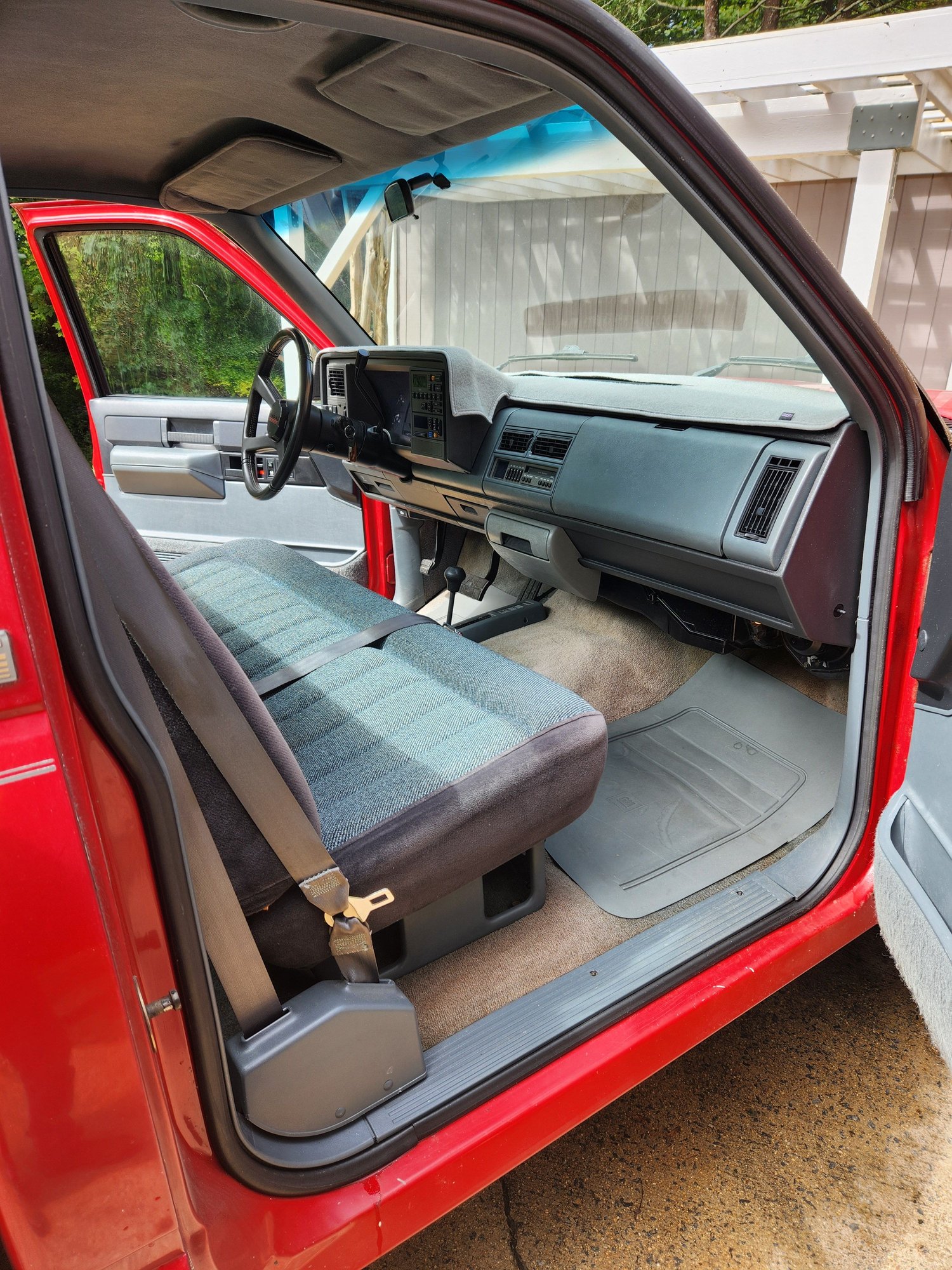 1989 Chevrolet K1500 - 1989 Chevrolet Silverado 4x4 Regular cab SWB - Used - VIN 1GCDK14K7KZ263341 - 113,000 Miles - 8 cyl - 4WD - Automatic - Truck - Red - Charlottesville, VA 22903, United States