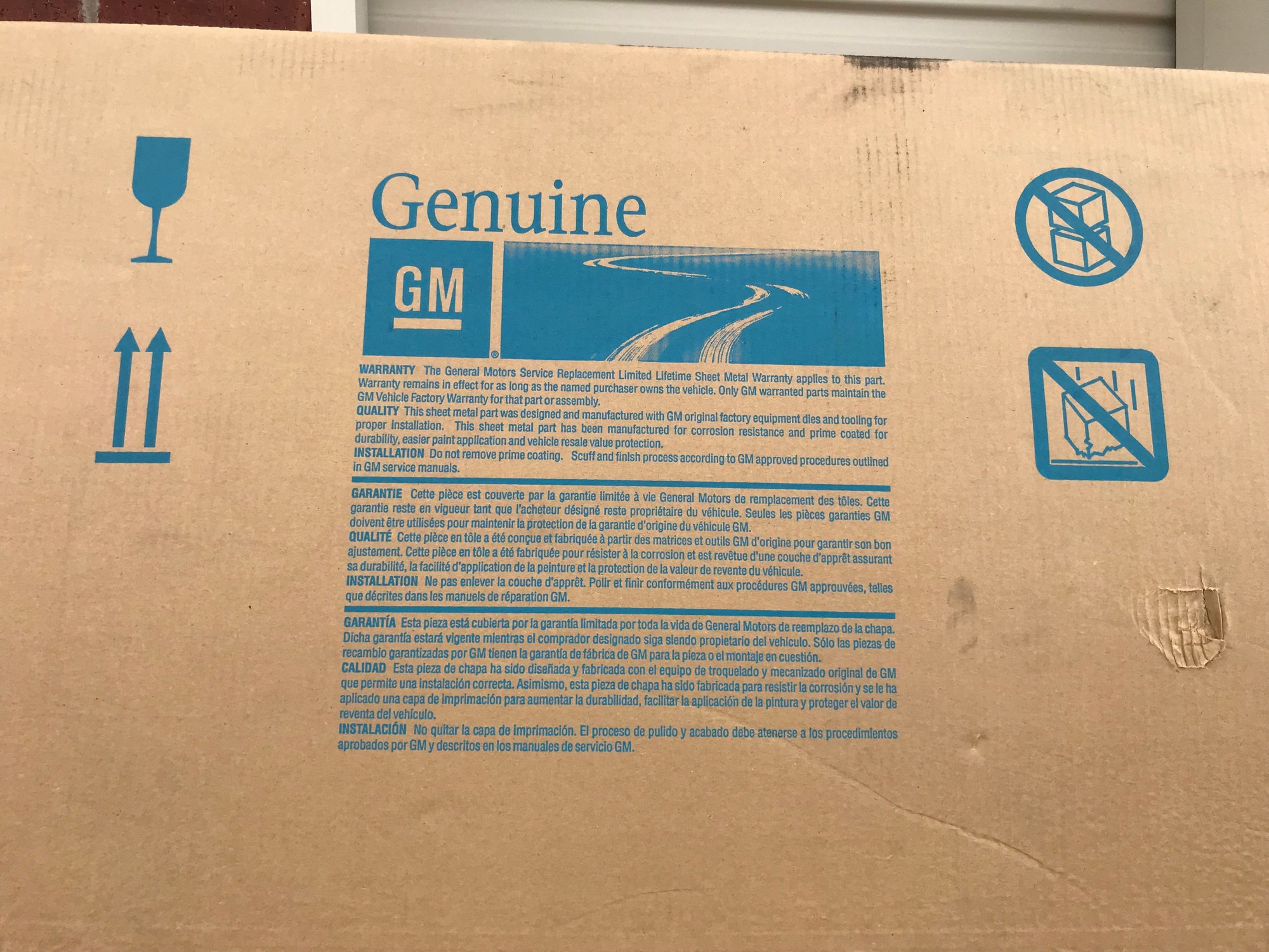 Exterior Body Parts - 2004 Tahoe OEM hood! - New - 1995 to 2005 Chevrolet Tahoe - Dallas, TX 75098, United States