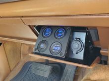 I added this feature, replacing the ash tray.