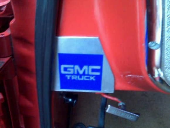 Just to show its a GMC