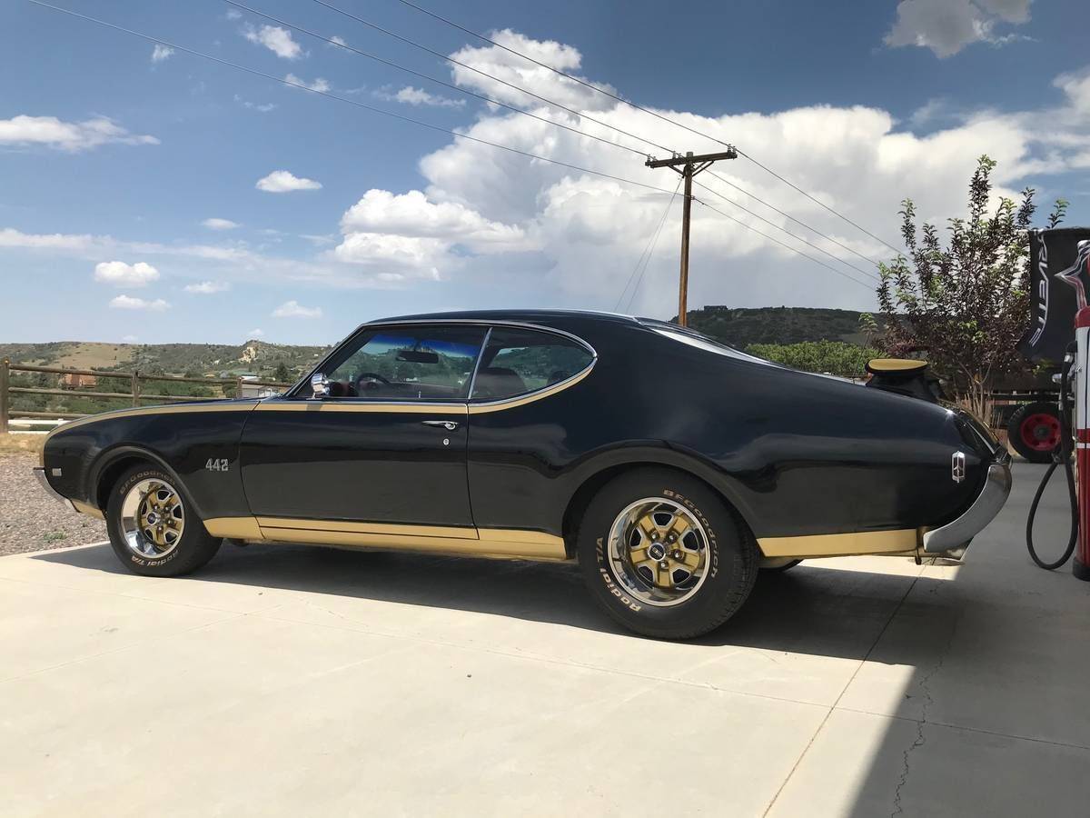 1969 Oldsmobile 442 Hurst