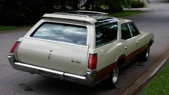 1971 Oldsmobile Cutlass Vista Cruiser