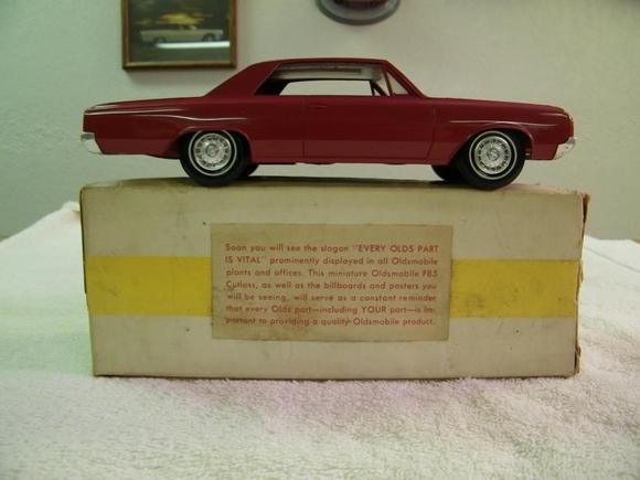 1964 Oldsmobile Cutlass Holiday Coupe Promo Model Car