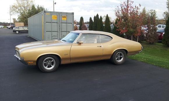 New U.S. Mags that I bought at Carlisle in October. 15x7 with gunmetal painted spokes and polished lip. Not a bad deal for $400. Changes whole look of the car. Can't wait to get my OAI hood and rear spoiler on it!