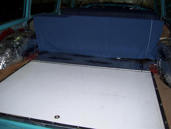 Wagon rear floor reconstruction