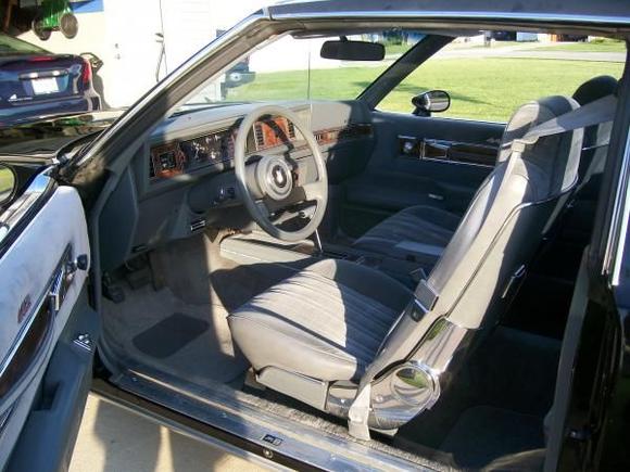 CLSOlds442, 1985 Olds 442 - interior picture