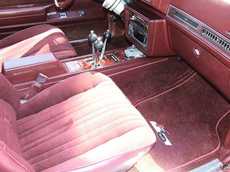 8384 G Body NOS Maple Red Seat Covers