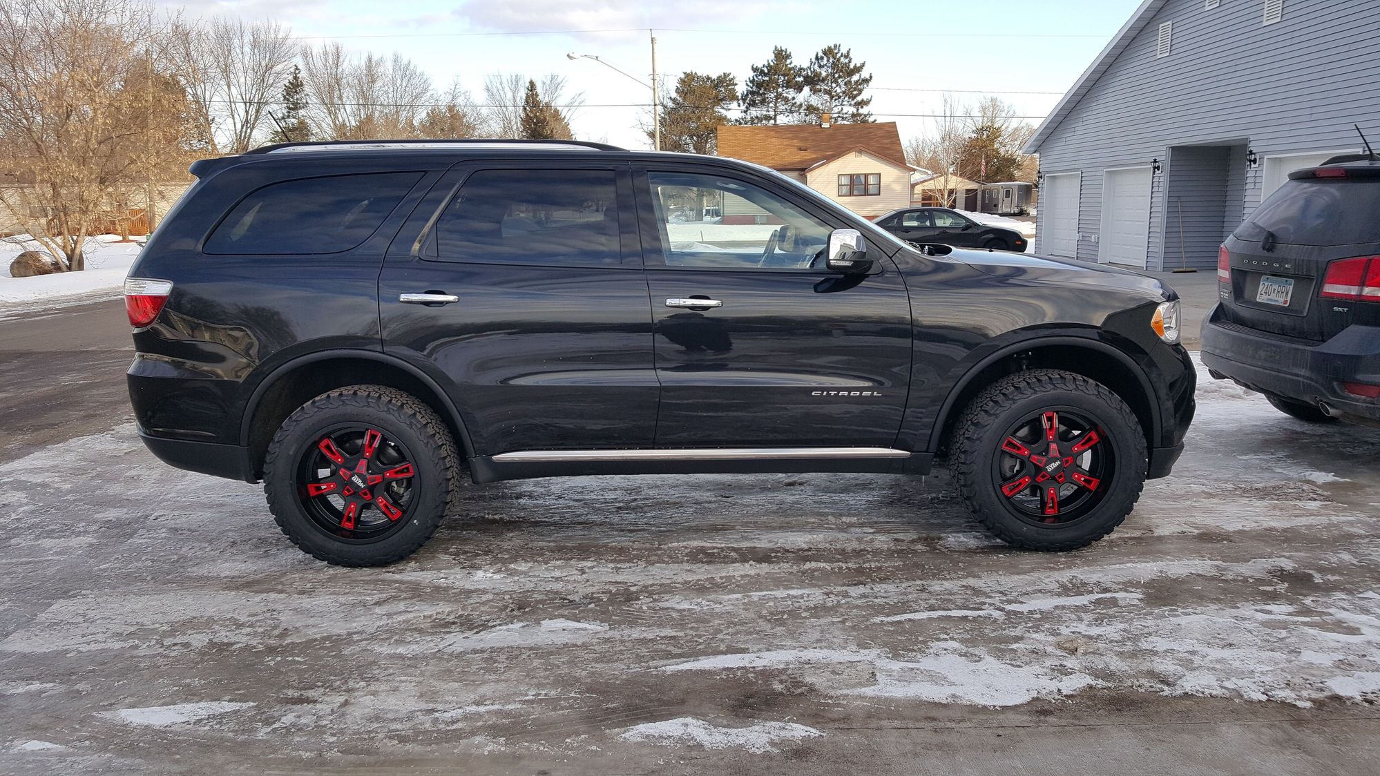 Koning's Lifted Durango BUILD! - Page 9 - DodgeForum.com