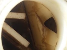 Reservoir according to Chilton manual...has separate hydralic compartments for both systems...but if main brake line is leak....does that cause reservoir to be fully drained?