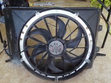 Electric fan, finished product. Stock shroud, V8 Jeep Grand Cherokee fan.