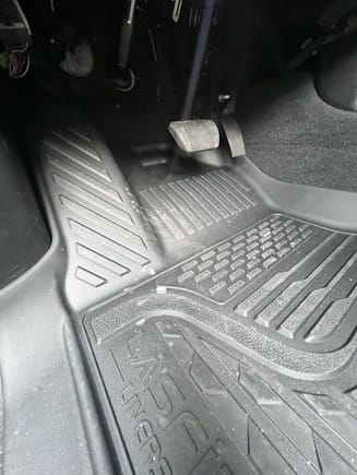 Lasfit Ram 2025 Floor Mats-1