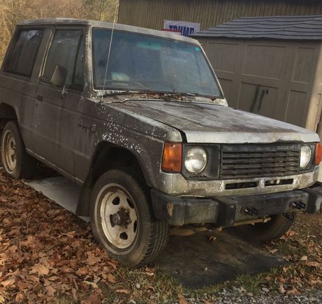 Nice patina. 🙄 15 years in the same spot. Turns out a $45 jet valve for cylinder 1 would have kept it running. 