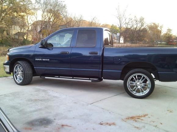 03 Ram 1500 22's