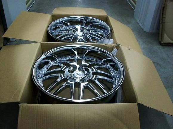 S22 Wheels 20x8.5 &amp; 20x10 25mm offset 5x114.3


soon 2 come = D  HOPEFULLY
