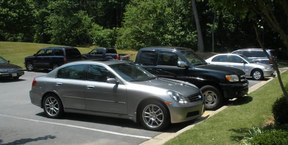 G35 next to truck 1   900