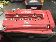 Honda Valve Cover
JDM Honda Integra Type R B18C
Fits any B series VTEC head 
Original finish
$140
