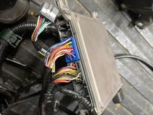 Only middle plugs fit, is this because it is obd2a ecu and obd2b harness?