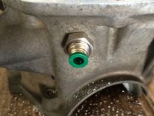 Bulkhead push-to-lock fitting.