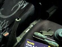 replacing old shifter with my x-mas present, a new short shifter and a type R knob.