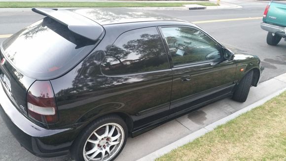 Last remaining plastidip wheel. That dirt though.