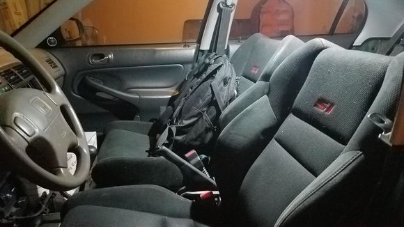 disregard steering wheel and dash
