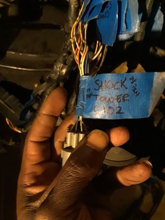 J32 c102 shock tower plug (no blk/ylw wires)