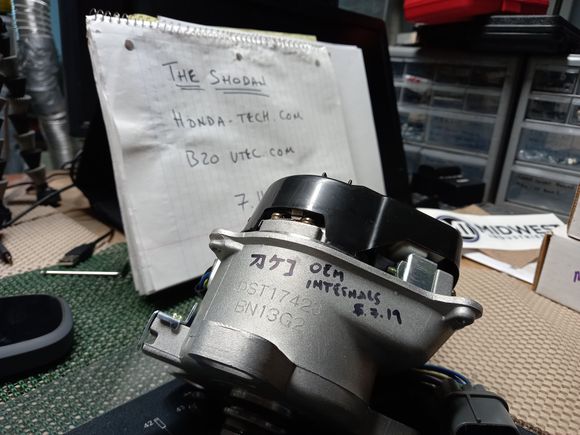 Aftermarket Distributor with Hitachi OEM coil