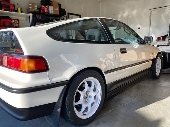 Finally got some pci side skirts on the crx. Changed the look of the car so much. Next we will be working on a front splitter for the car. 