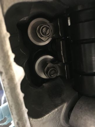  See no markings or retainers spring have no marking either 