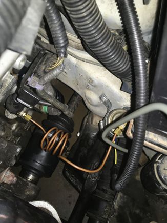 Oil pressure sender and its plumbing