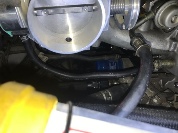 This other hose is unplugged in purpose for the picture.