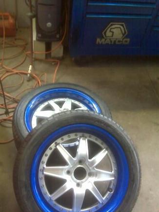 2two of DAmpa-chi's wheels