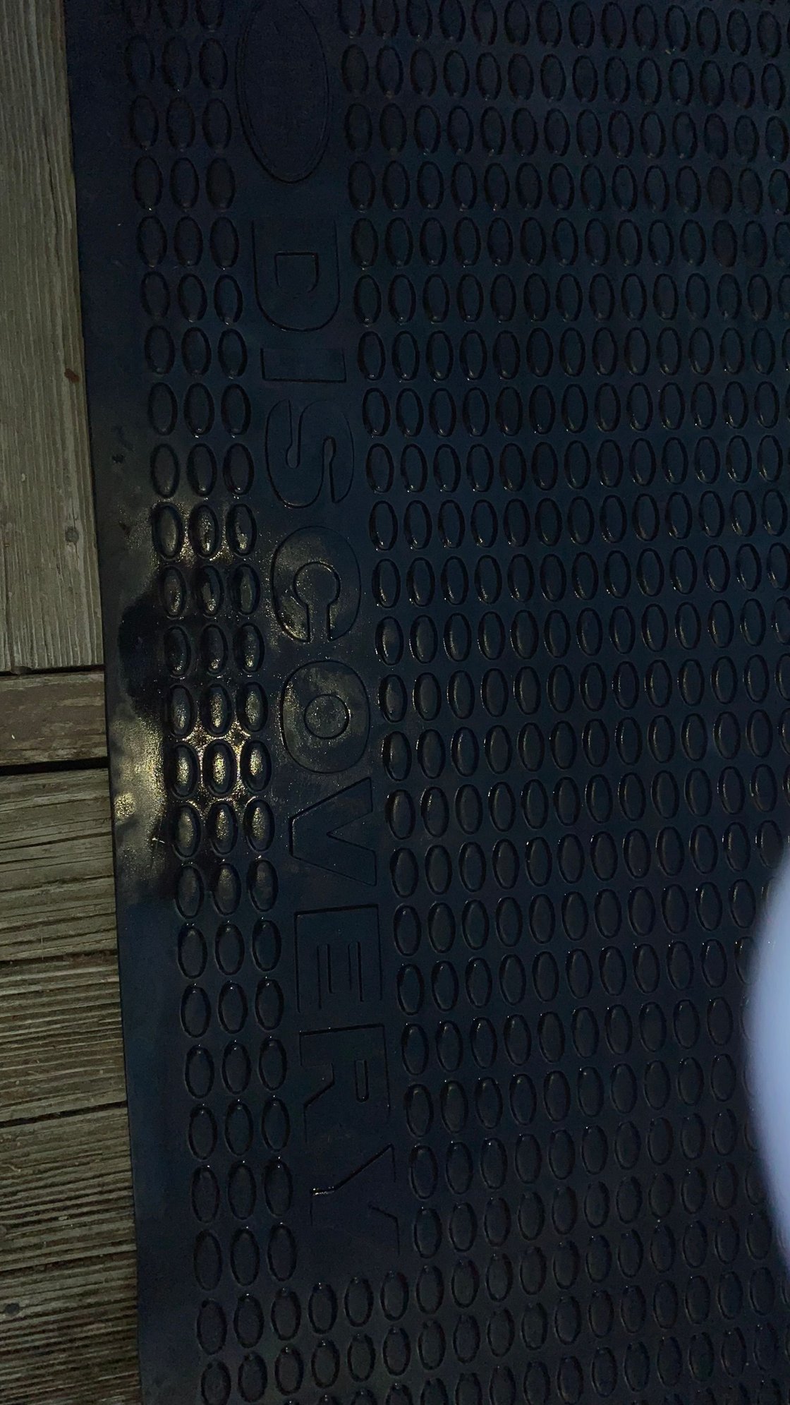 Interior/Upholstery - Rubber Rear Cargo Area Liner - Used - 1996 to 1998 Land Rover Discovery - Muncie, IN 47304, United States