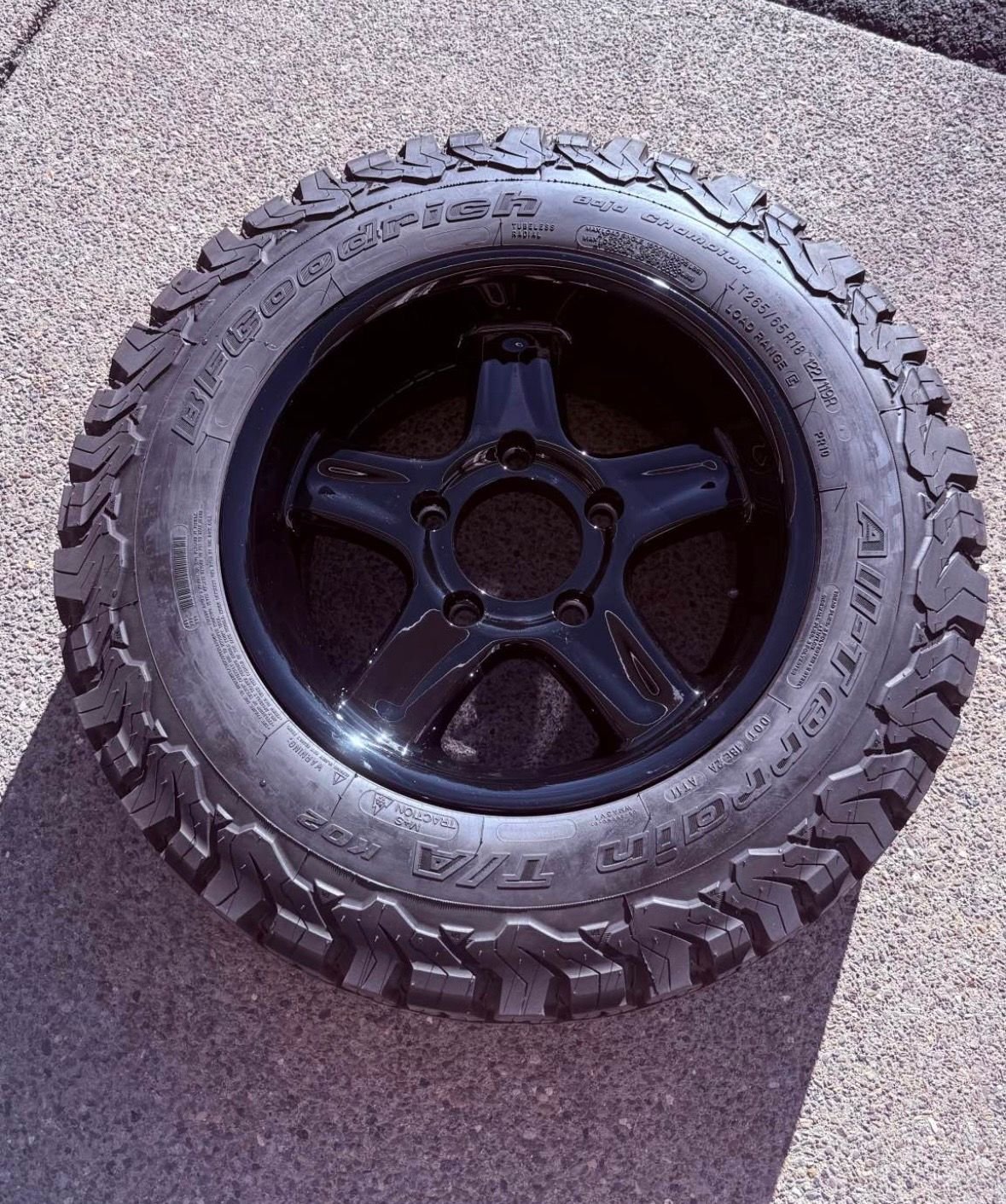 Wheels and Tires/Axles - Caradoc Alloy Wheel 18 X 9 Gloss Black - Used - All Years  All Models - Redmond, OR 97756, United States