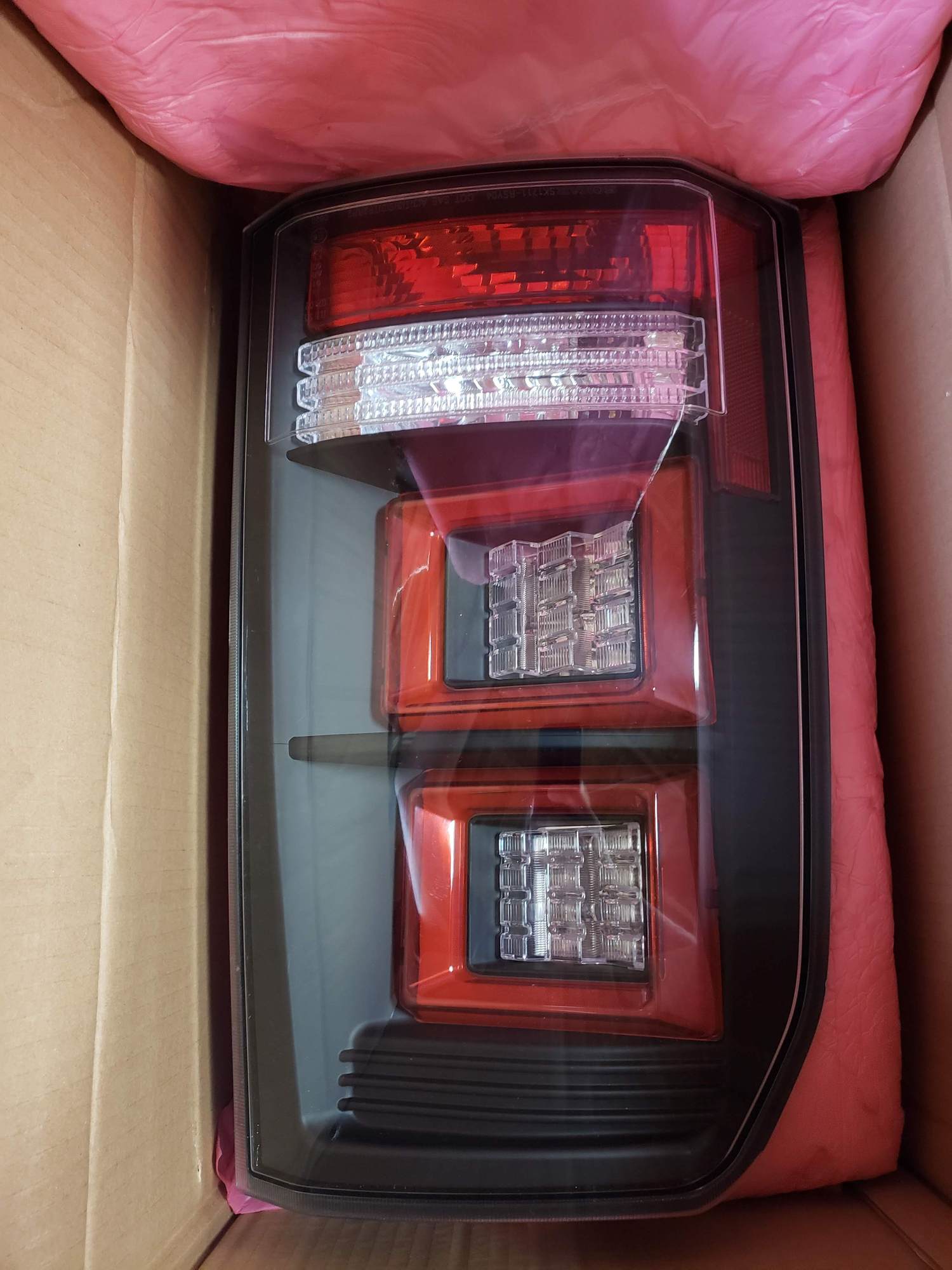LR3 or LR4 LED spyder taillights new in box Land Rover Forums Land Rover Enthusiast Forum