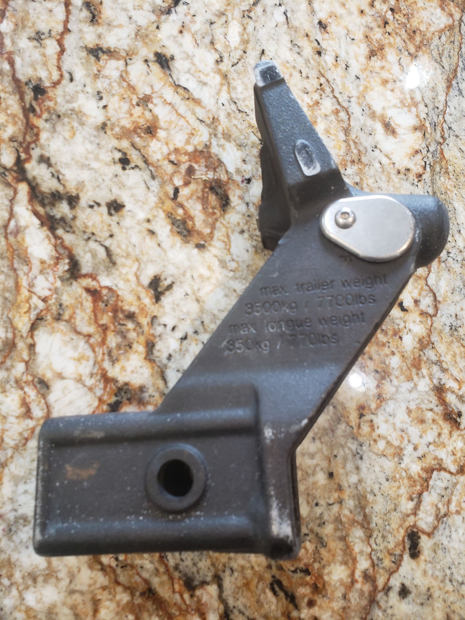 Miscellaneous - Land Rover LR3/LR4 hitch - Used - 2005 to 2009 Land Rover LR3 - 2009 to 2016 Land Rover LR4 - Peoria, IL 61615, United States