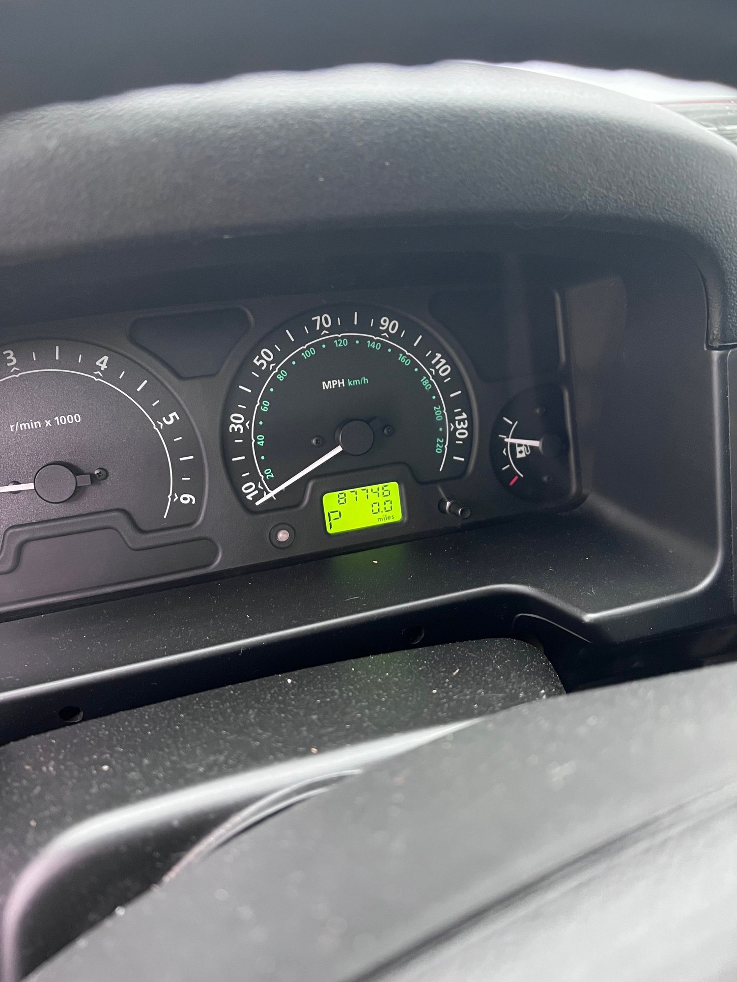 2004 Land Rover Discovery - 2004 Land Rover Discovery (Blown Head Gasket) - Used - VIN SALTW19424A86 - 87,000 Miles - 8 cyl - AWD - Automatic - SUV - Silver - Ganesvoort, NY 12831, United States