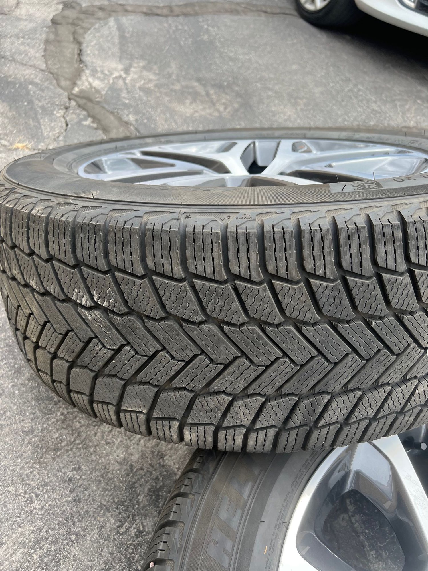 Wheels and Tires/Axles - 20-23 Defender 110 | Winter Wheel & Tire Package (4) Michelin X-Ice Snow 255/60/R20 - Used - 2020 to 2023 Land Rover Defender 110 - Salt Lake City, UT 84115, United States