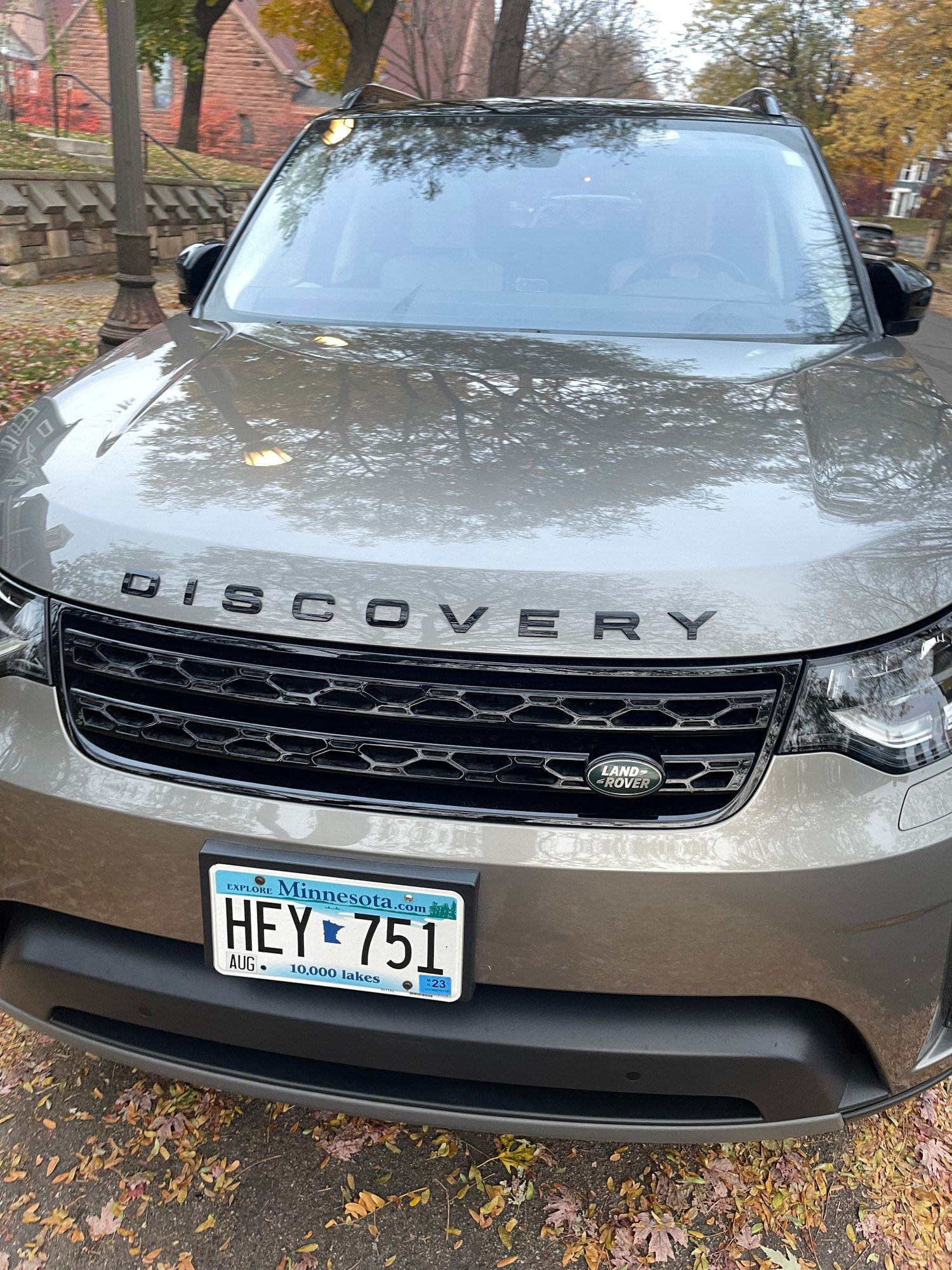 2019 Land Rover Discovery - 2019 Disco 5 TD6 HSE lux loaded - Used - VIN Salrt2rk7ka085617 - 44,000 Miles - 6 cyl - AWD - Automatic - SUV - Silver - Saint Paul, MN 55102, United States