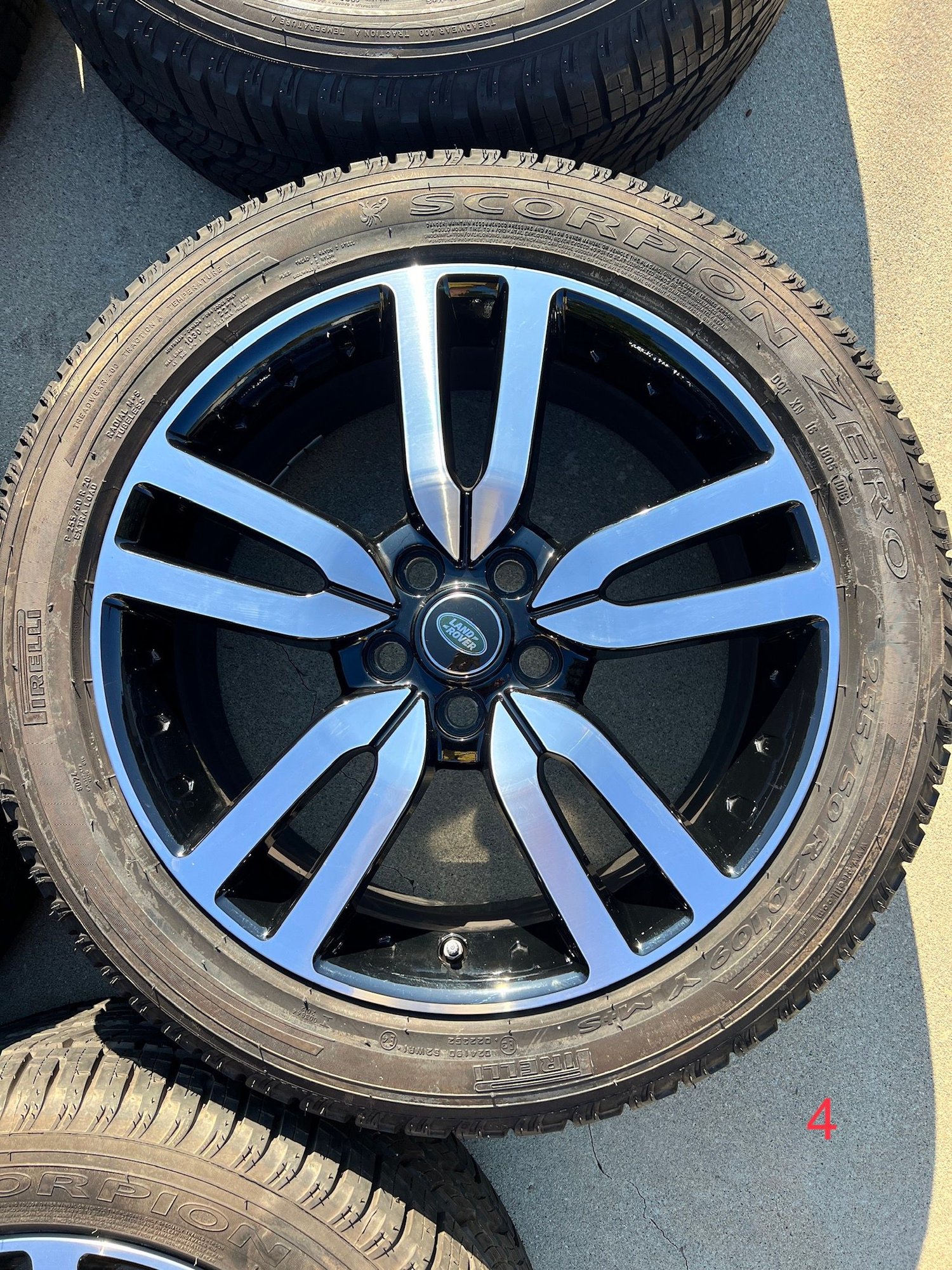 Wheels and Tires/Axles - Land Rover LR4 Stock Wheel with Spare & Tires - $990 - Used - 2014 to 2016 Land Rover LR4 - Burbank, CA 91505, United States